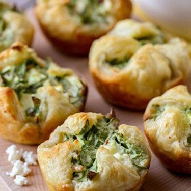 Spinach puffs